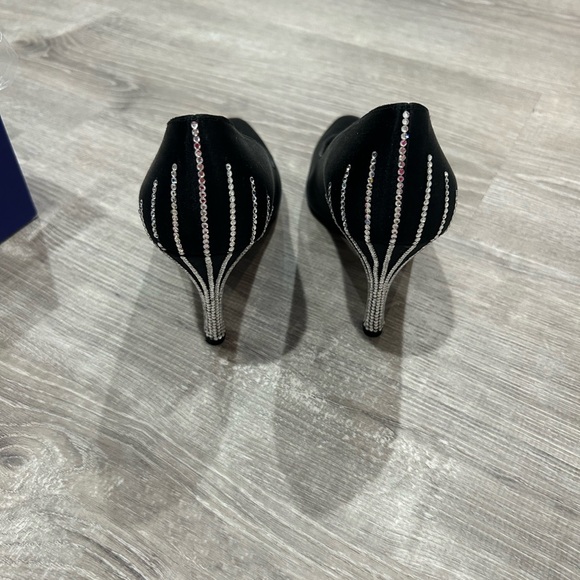 Stuart Weitzman Sparkler Black Satin Heels. Pre owned used condition. - Picture 3 of 7